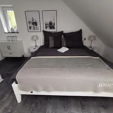 Skyline Deluxe Floor *